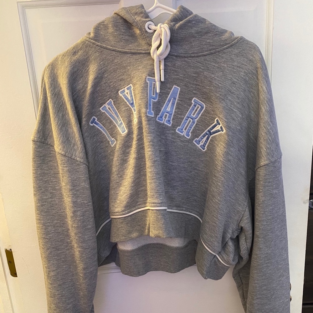 Ivy Park cropped hoodie